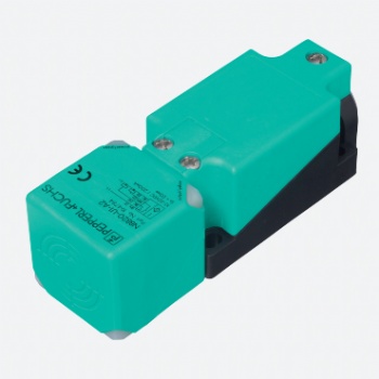 Pepperl+Fuchs NBB15-U1-E2 Inductive sensor, sensor head bidirectional and rotatable, 4 LEDs indicator for 360° visibility.